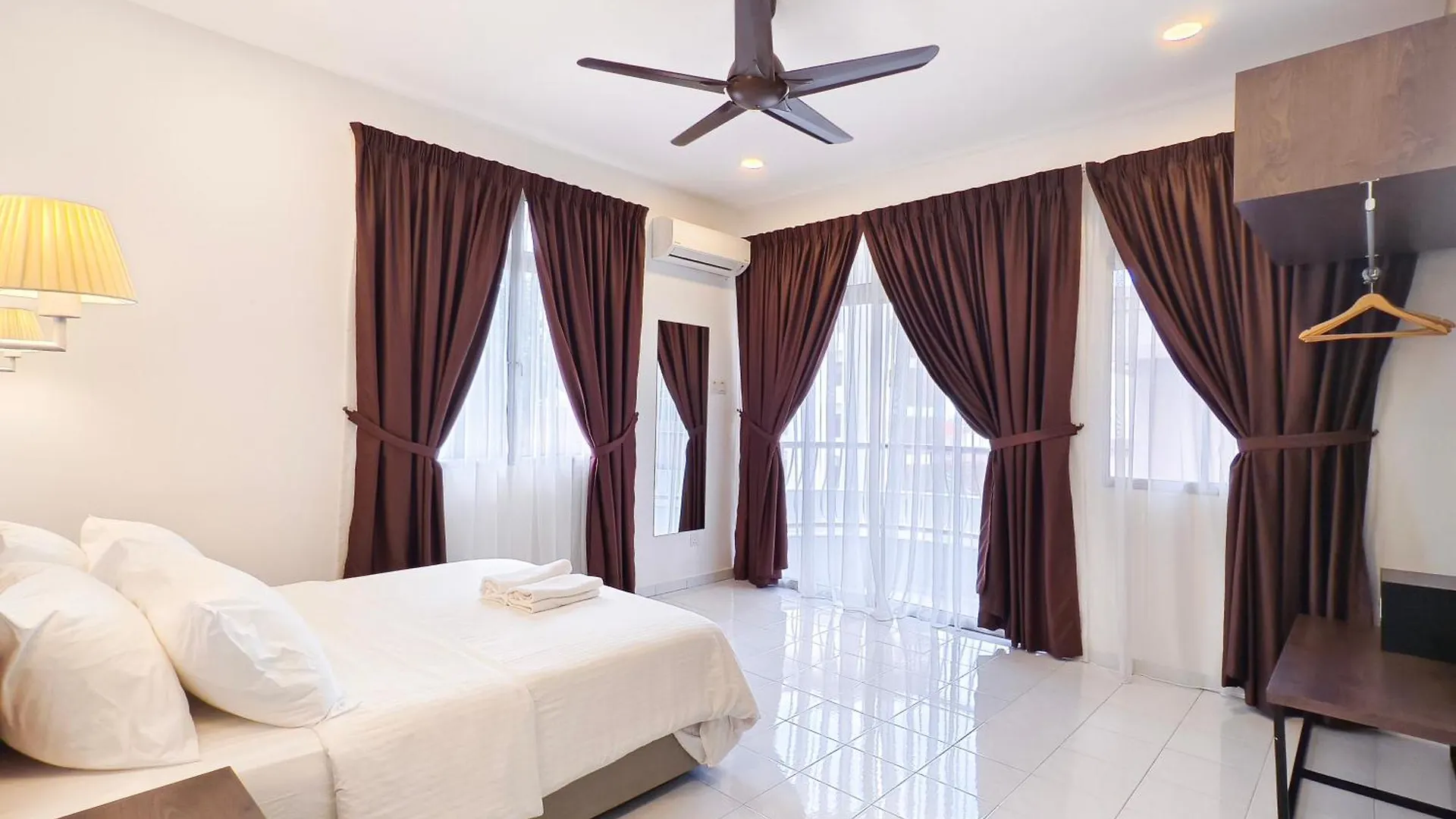 3 Concordia @ Gurney Apartment George Town